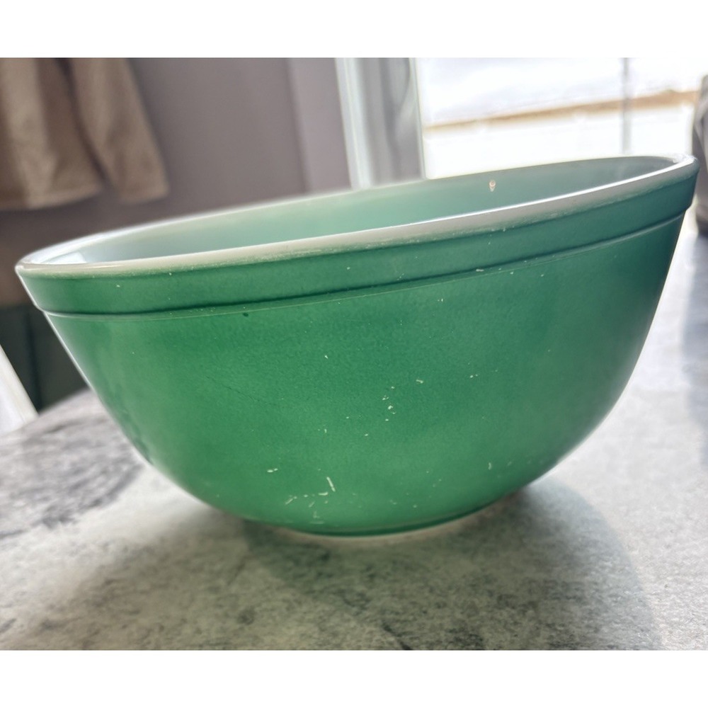Vintage Pyrex Primary Green#403 Mixing Bowl